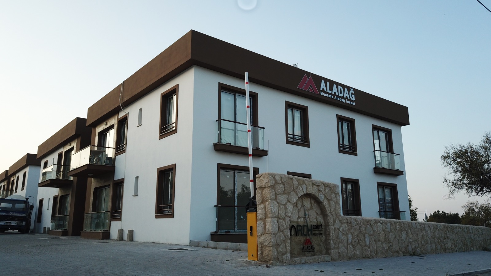 Arch Court Ozanköy